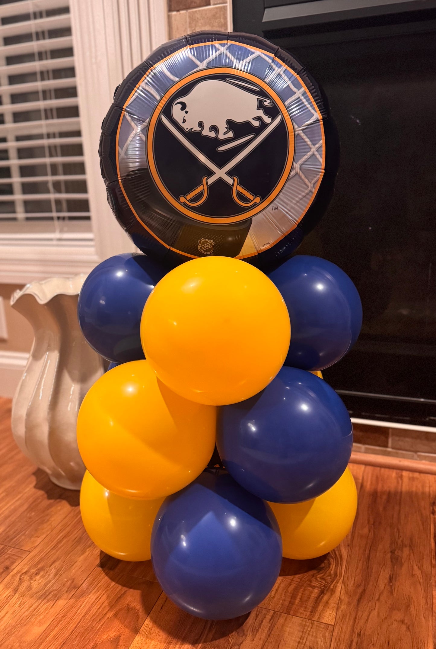 Mini Buffalo Sabres Column