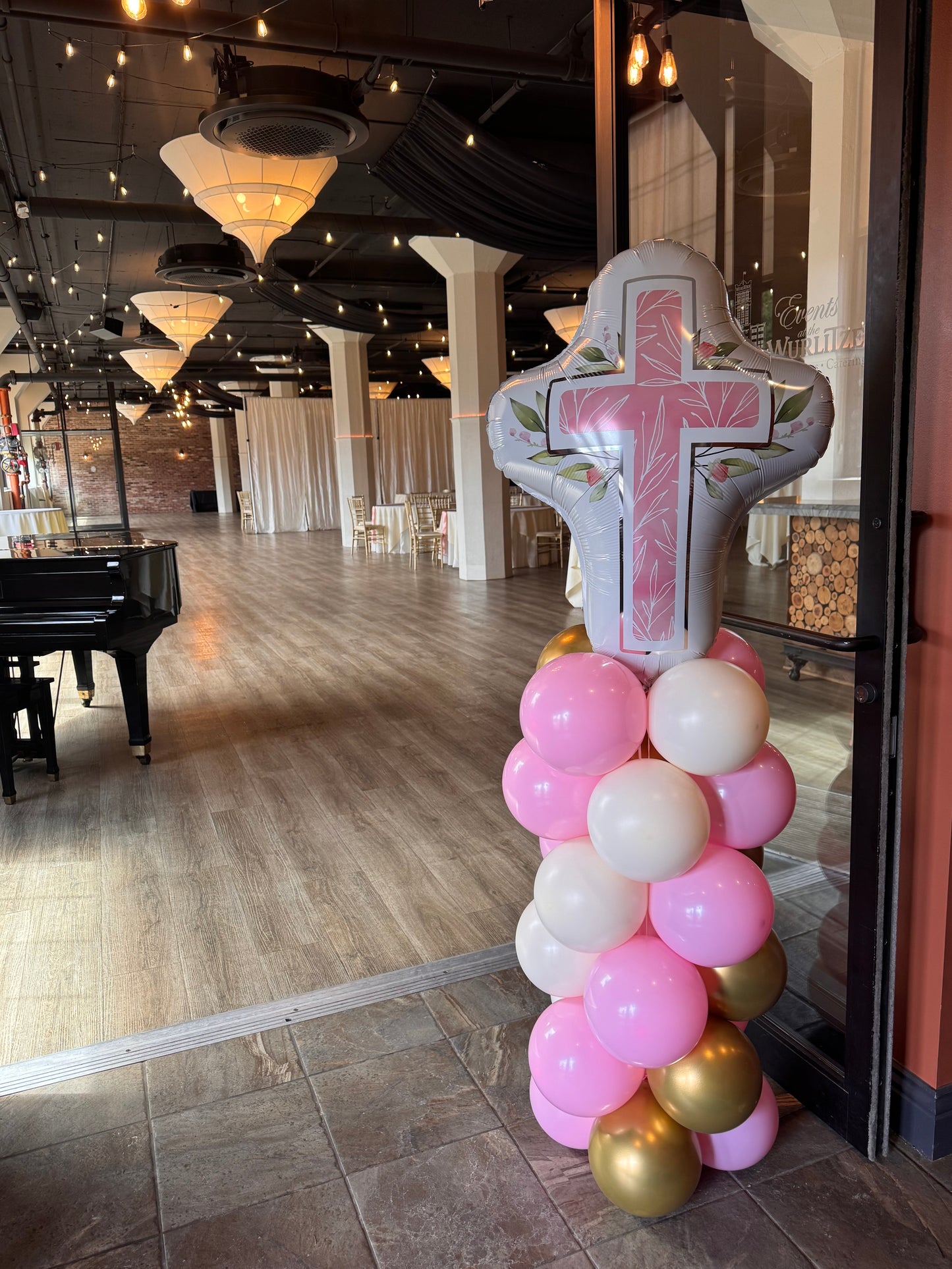Balloon Column